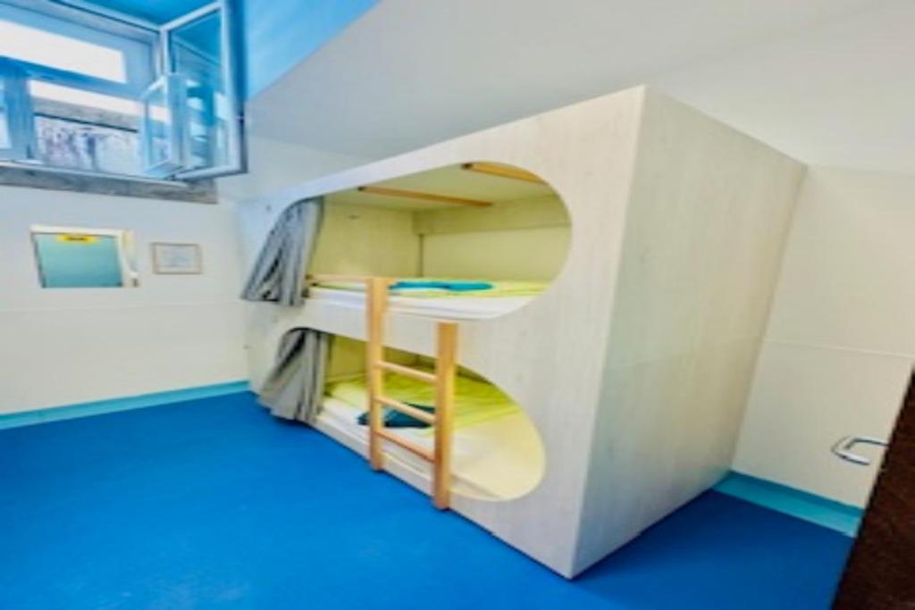 Fantasy Hostel Porto Luaran gambar