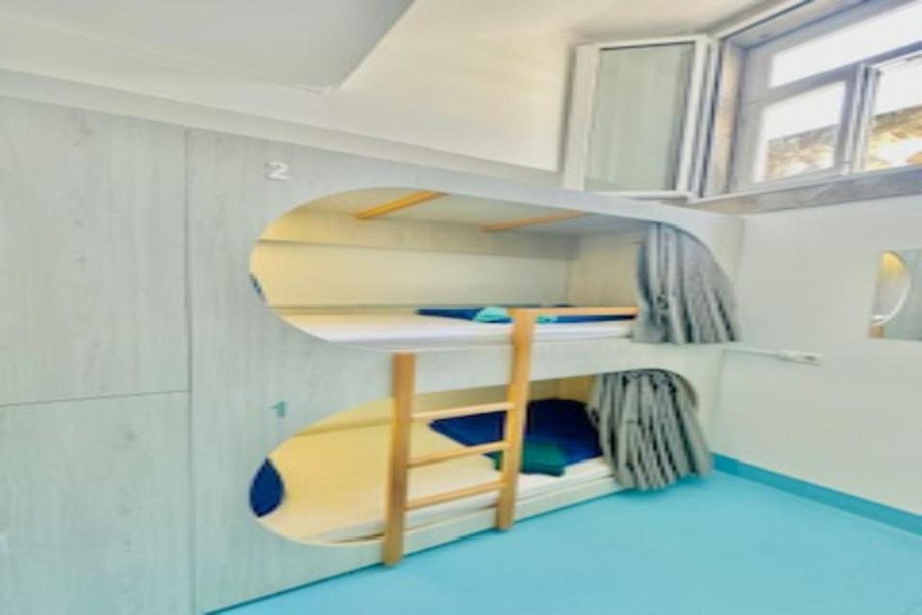Fantasy Hostel Porto Luaran gambar