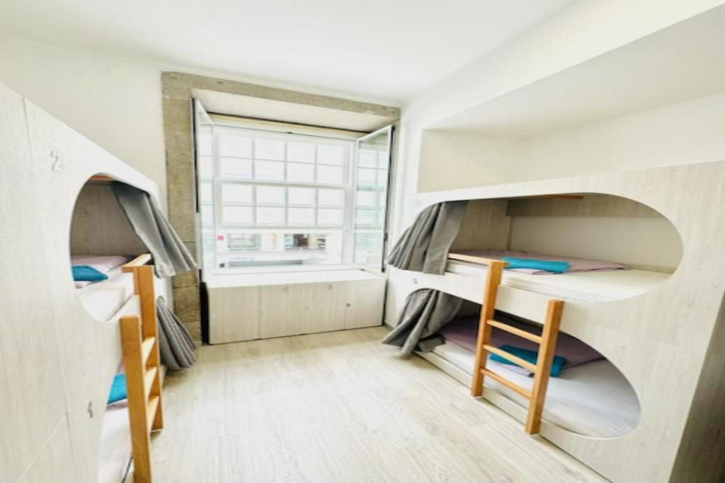 Fantasy Hostel Porto Luaran gambar