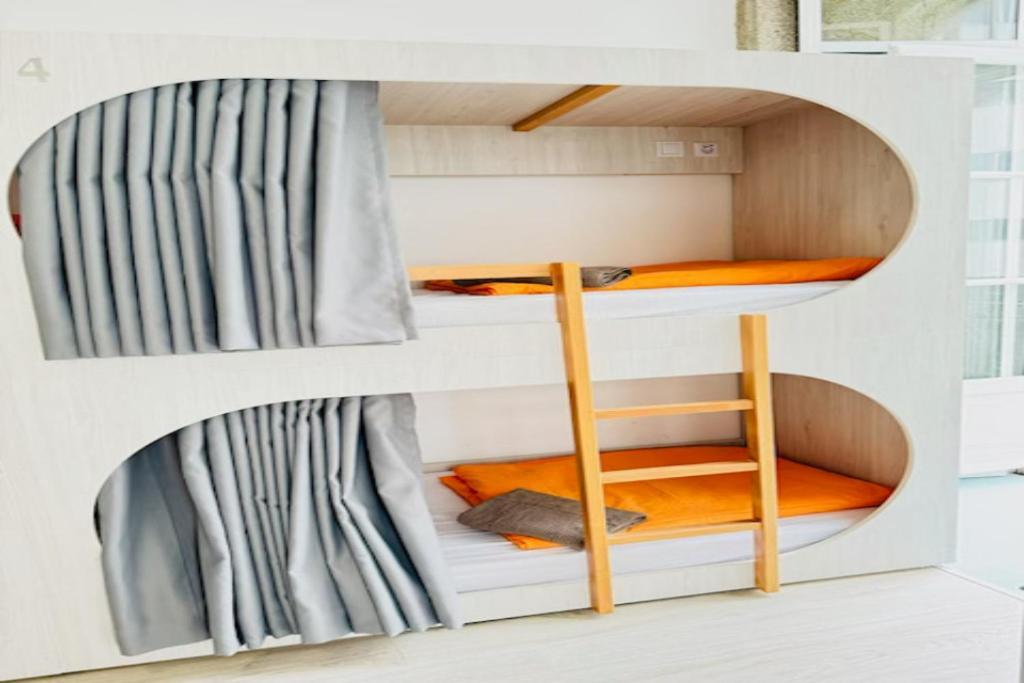 Fantasy Hostel Porto Luaran gambar