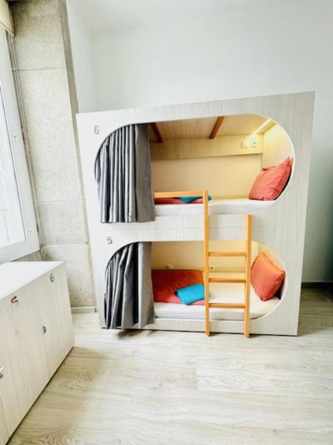 Fantasy Hostel Porto Luaran gambar