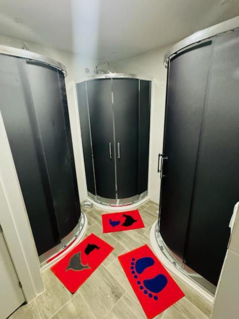Fantasy Hostel Porto Luaran gambar